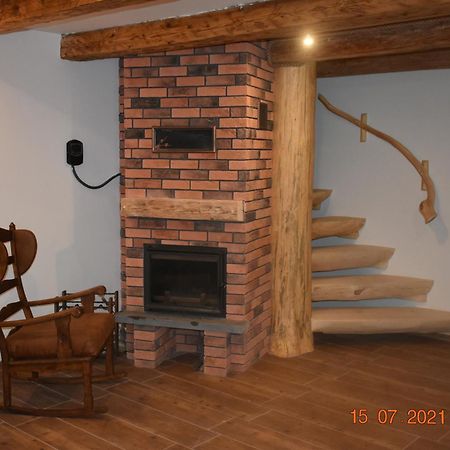Jaskowa Chata Bieszczady Apartament Z Basenem Baligrod Luaran gambar
