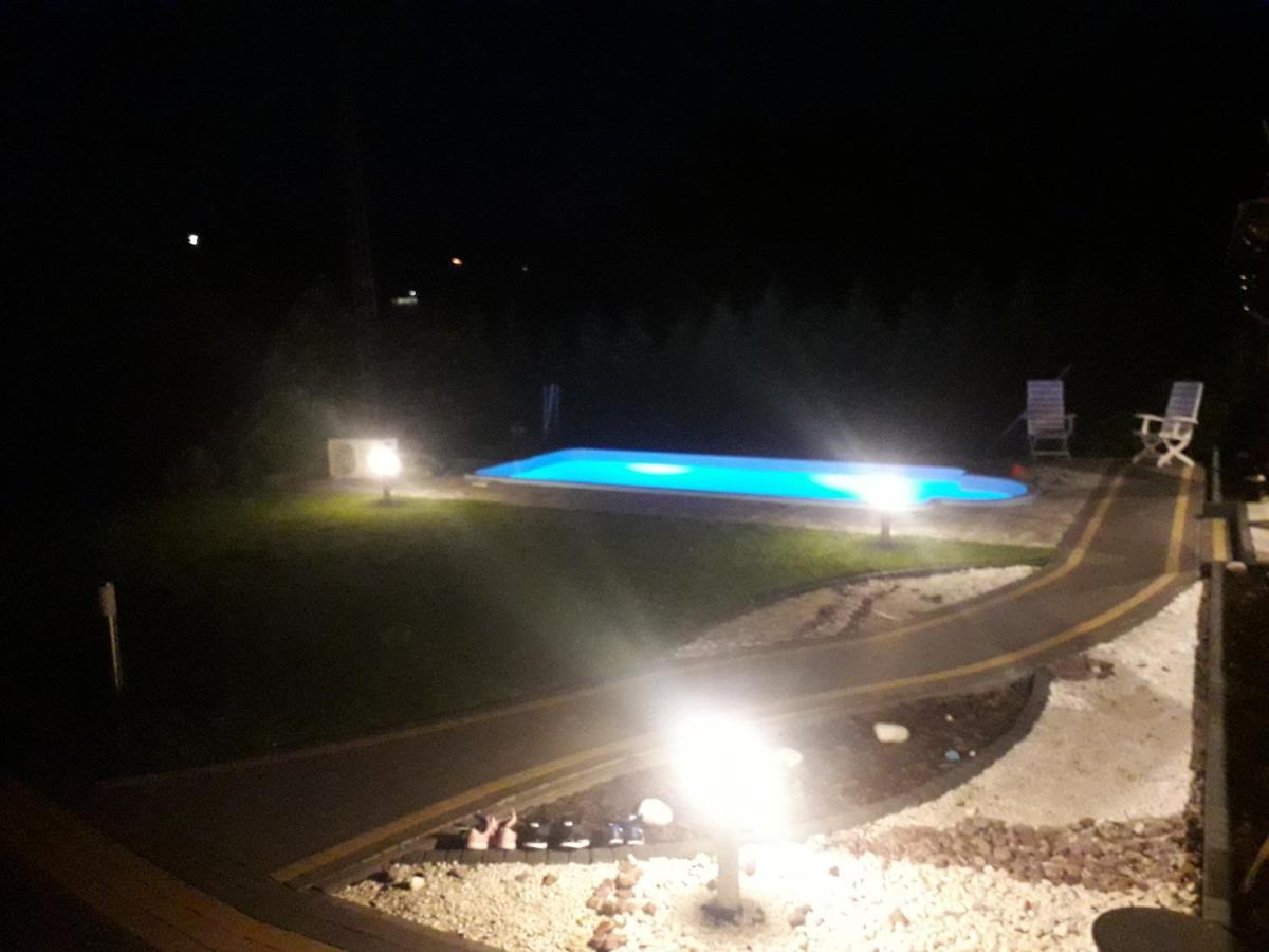 Jaskowa Chata Bieszczady Apartament Z Basenem Baligrod Luaran gambar