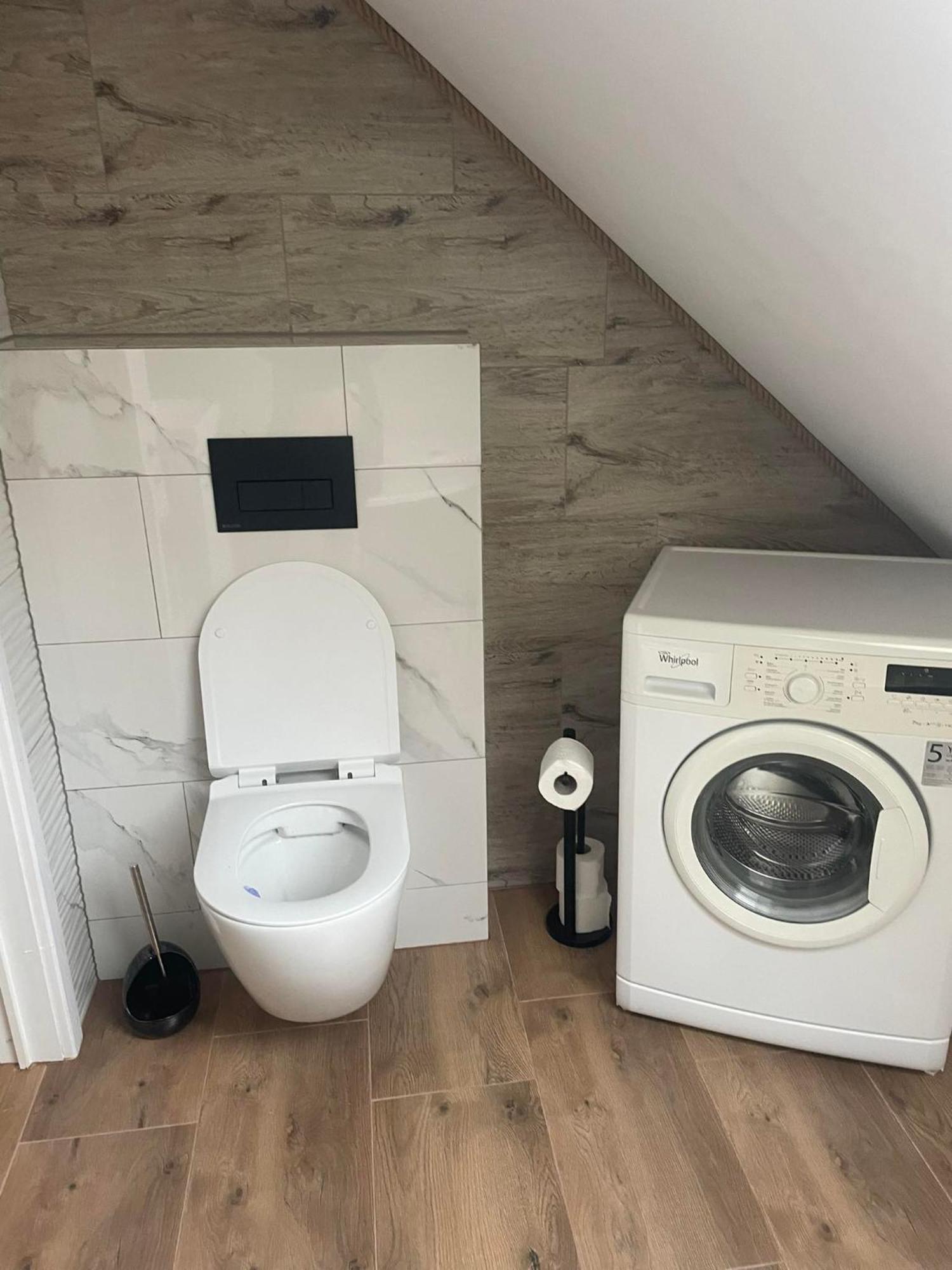Jaskowa Chata Bieszczady Apartament Z Basenem Baligrod Luaran gambar