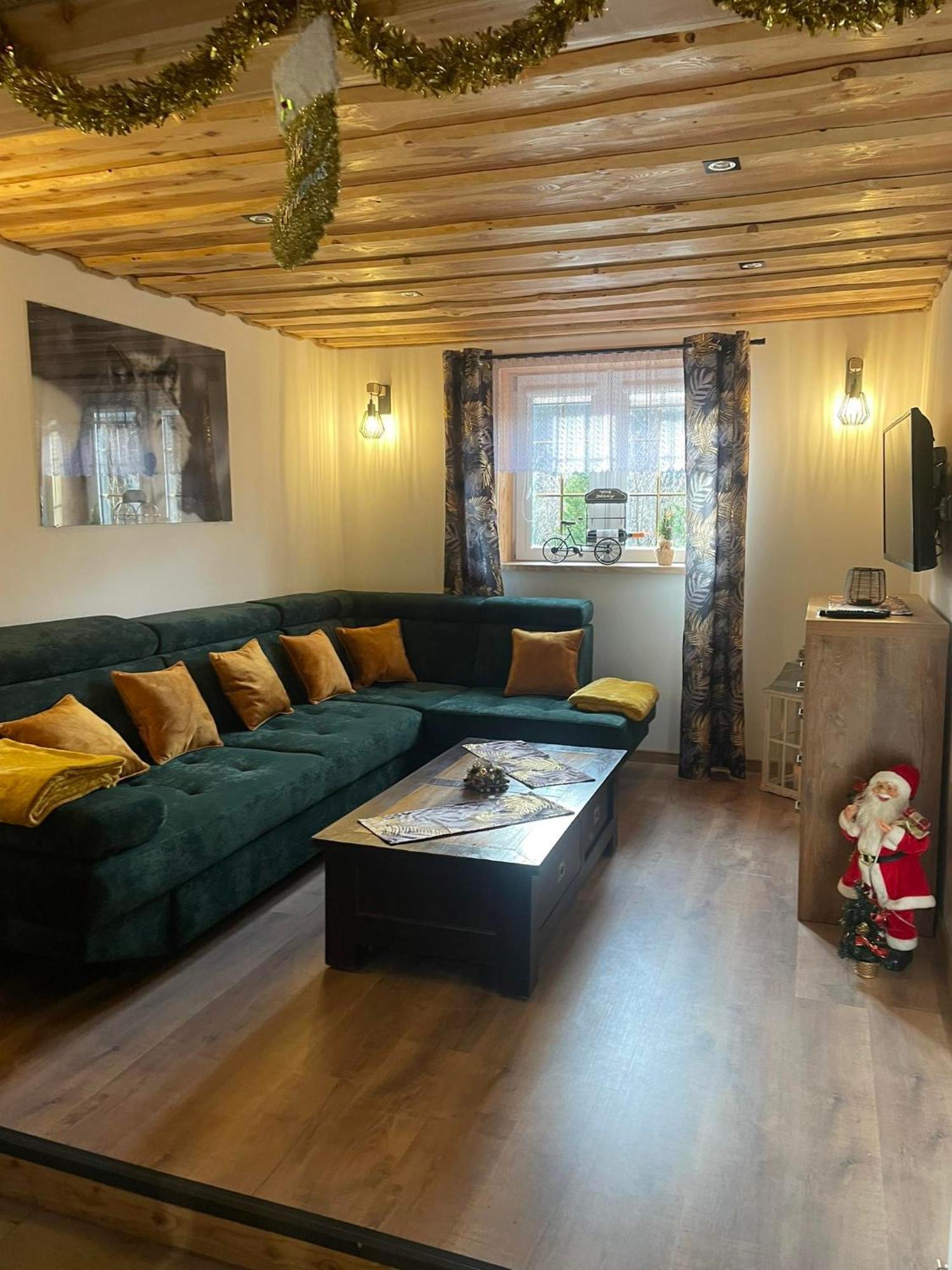 Jaskowa Chata Bieszczady Apartament Z Basenem Baligrod Luaran gambar